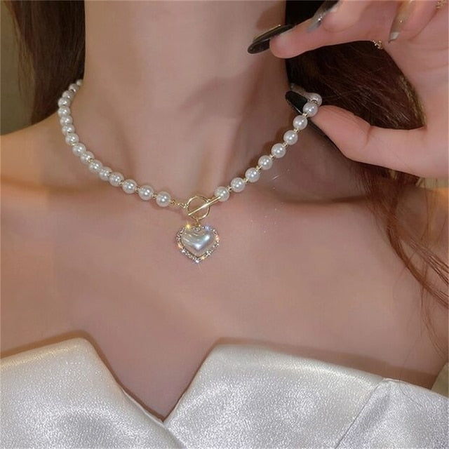 Pendant Pearl Necklace