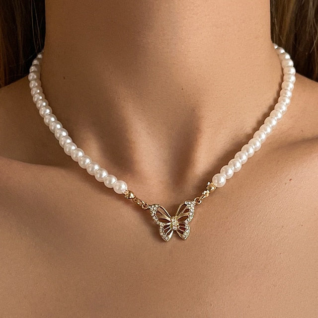 Pendant Pearl Necklace